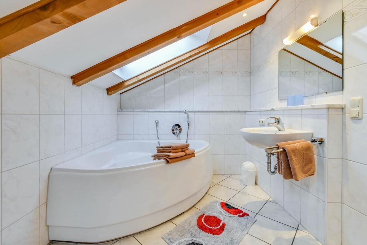 Katharinenhof Ferienwohnung Zugspitze Гарміш-Партенкірхен Екстер'єр фото
